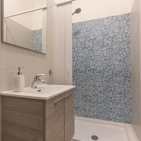 Albatros Alojamento de Acomodação e Pequeno-almoço 3*